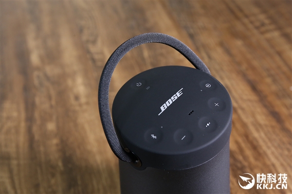 BOSE SoundLink Revolve+音箱图赏：提手抢眼