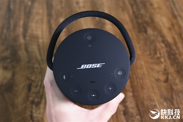 BOSE SoundLink Revolve+音箱图赏：提手抢眼