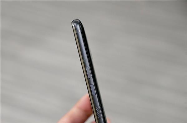 DXO最强双摄！HTC U12+体验：骁龙845高性能撑起VR