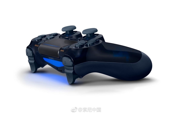 半透明设计！PS4 Pro 5亿台纪念限定版8月24日发售：开机美如画