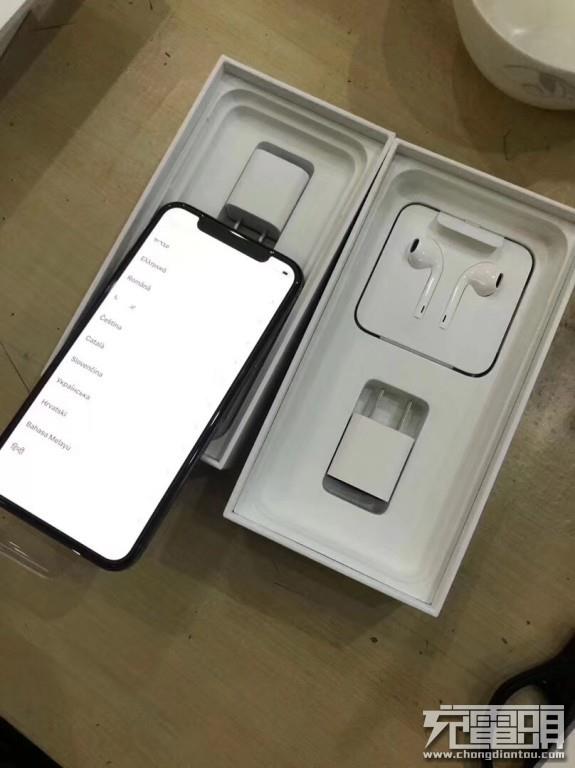 iPhone XS Max USB PD快充实测：<a href='https://www.apple.com/cn/' target='_blank'><u>苹果</u></a>挖天坑