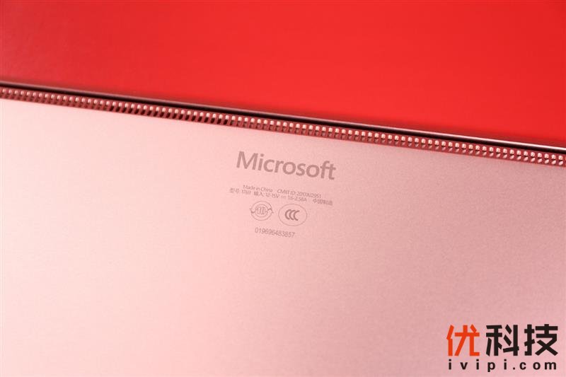 轻薄本标杆！微软Surface Laptop 2评测：MBP唯一对手