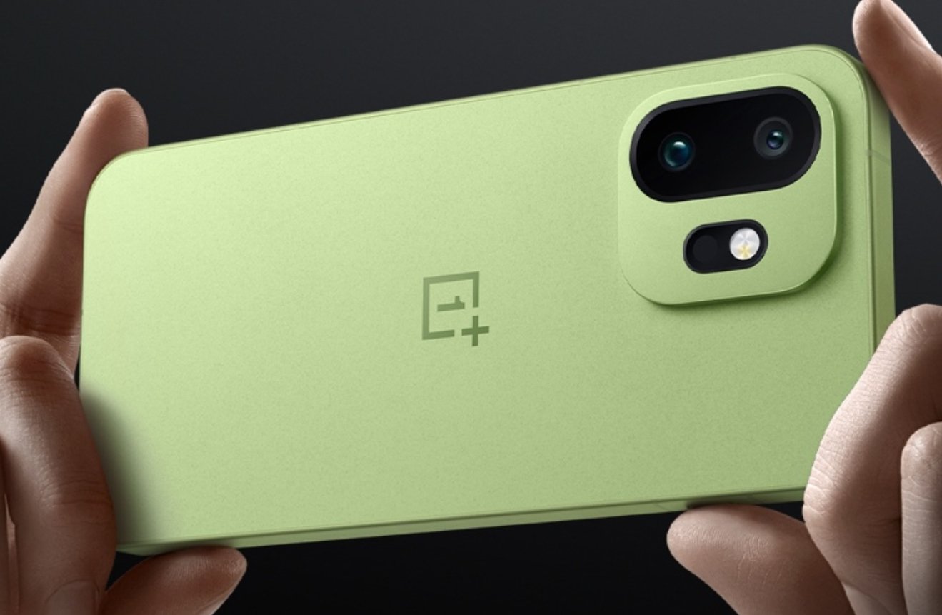 一加 15T搭载LUMO凝光影像系统,3.5倍潜望长焦加持拍人拍景更出彩