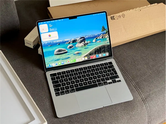 苹果终于妥协了!首款触控屏MacBook Pro曝光